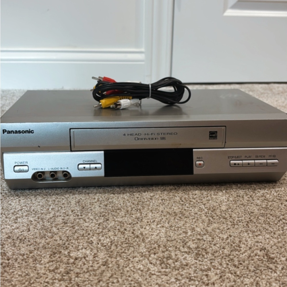 Vintage & Rare Panasonic VHS Player, TESTED & WORKING! RCA Cable Included